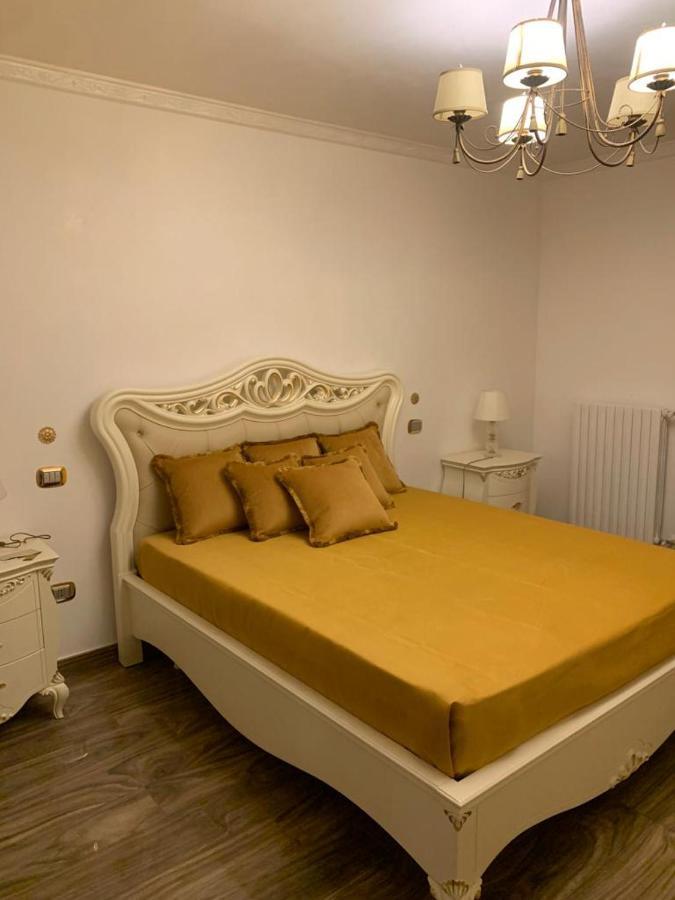 le 4 stelle luminose Appartement Trinitapoli Buitenkant foto