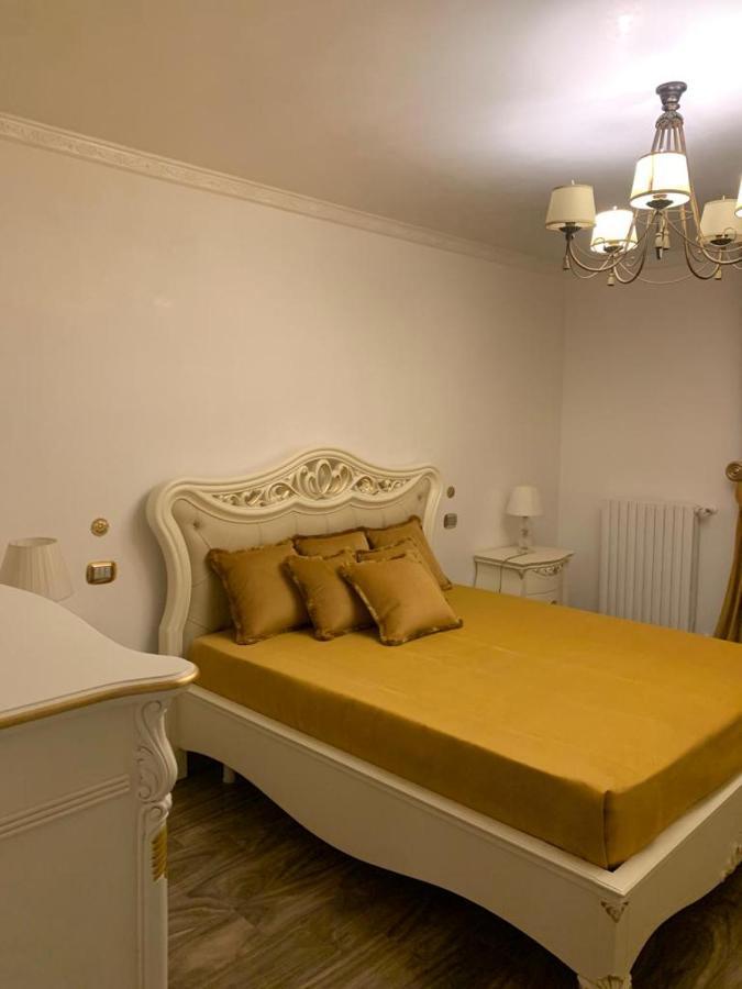 le 4 stelle luminose Appartement Trinitapoli Buitenkant foto